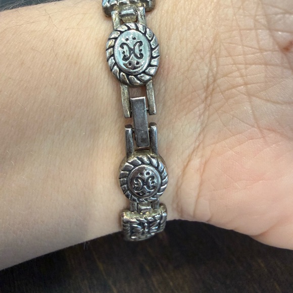 Watch Bundle Relic, Geneva, & Cote d’Azur Silver Tone Bracelet Watches - Picture 8 of 16